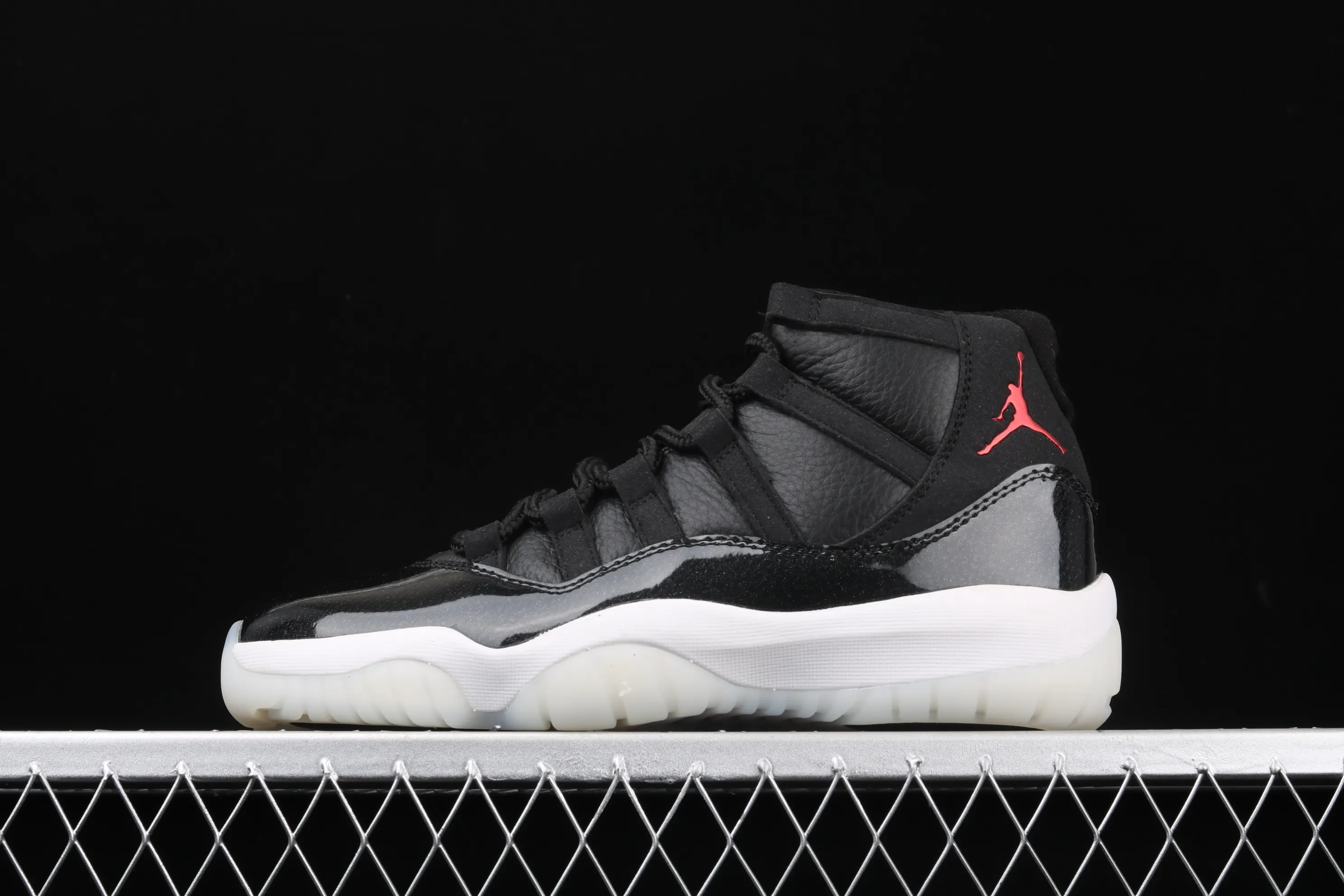 All categories Air Jordan Jordan series basketball shoes Air Jordan 11 Air Jordan 11 "72-10" AJ11 Joe 11 Devil basketball shoes 378037-002 First layer genuine carbon